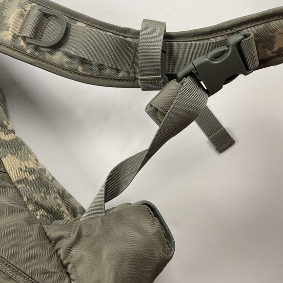 Camelbak Maximum Gear Digital Camo Hydration Backpack With Bladder Hiking Bag - Picture 7 of 14